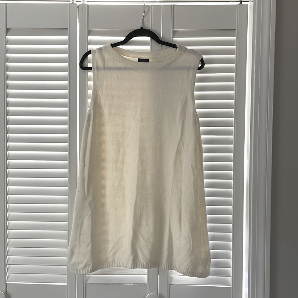 Talbots long sleeveless sweater